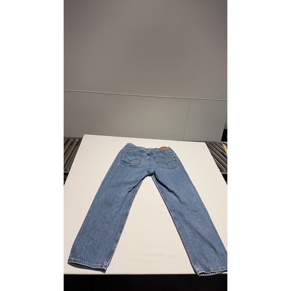 Levi's 550 Relaxed Fit Jeans Medium Blue Denim W38 L32 (29 Inseam)